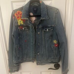 GAP Women's Denim Jacket with Colorful Embroidered Floral Accents